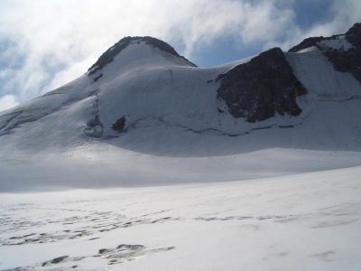 002-Blick vom Sulzenau-Ferner aufs Zuckerhuetl -